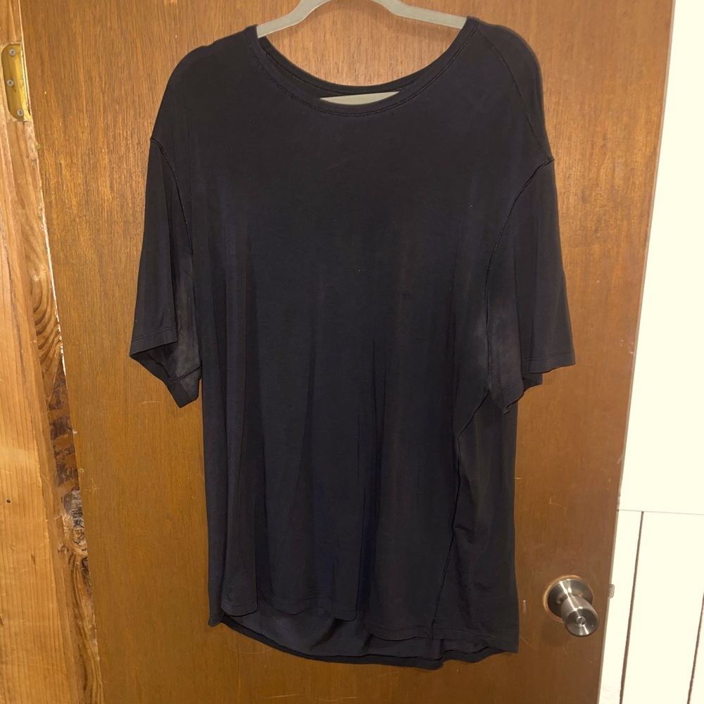 Lululemon 5 year tee